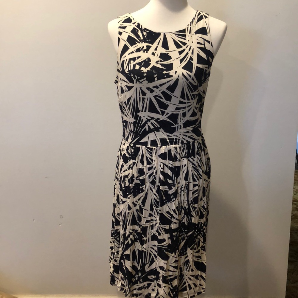 Beautiful navy and white dress